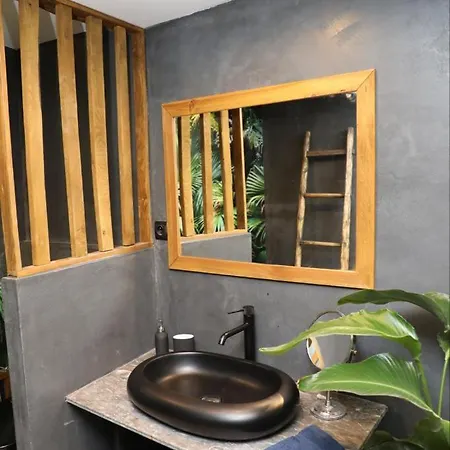 Firmin Et Melanie Holiday home Saint-Urcize