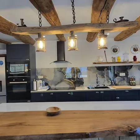 Firmin Et Melanie Holiday home Saint-Urcize