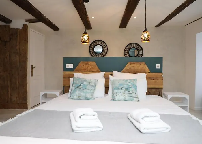 Firmin Et Melanie * Saint-Urcize