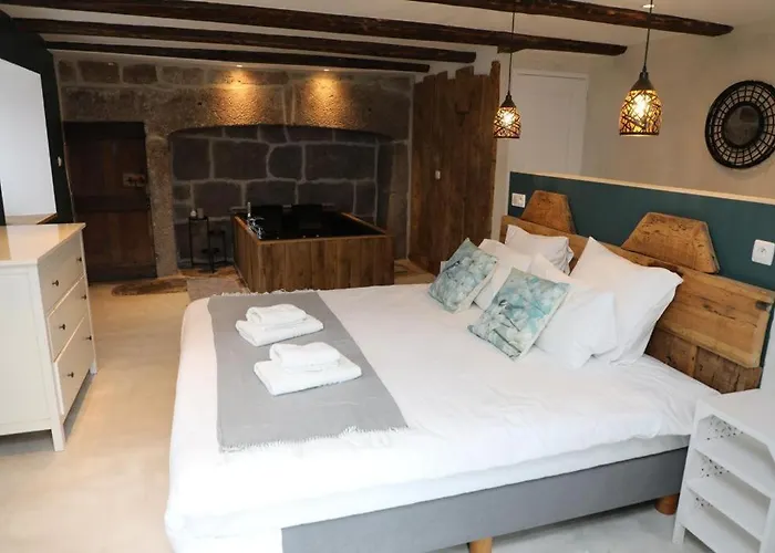 Firmin Et Melanie * Saint-Urcize