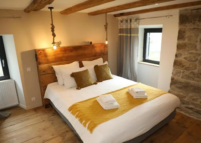 Firmin Et Melanie Saint-Urcize